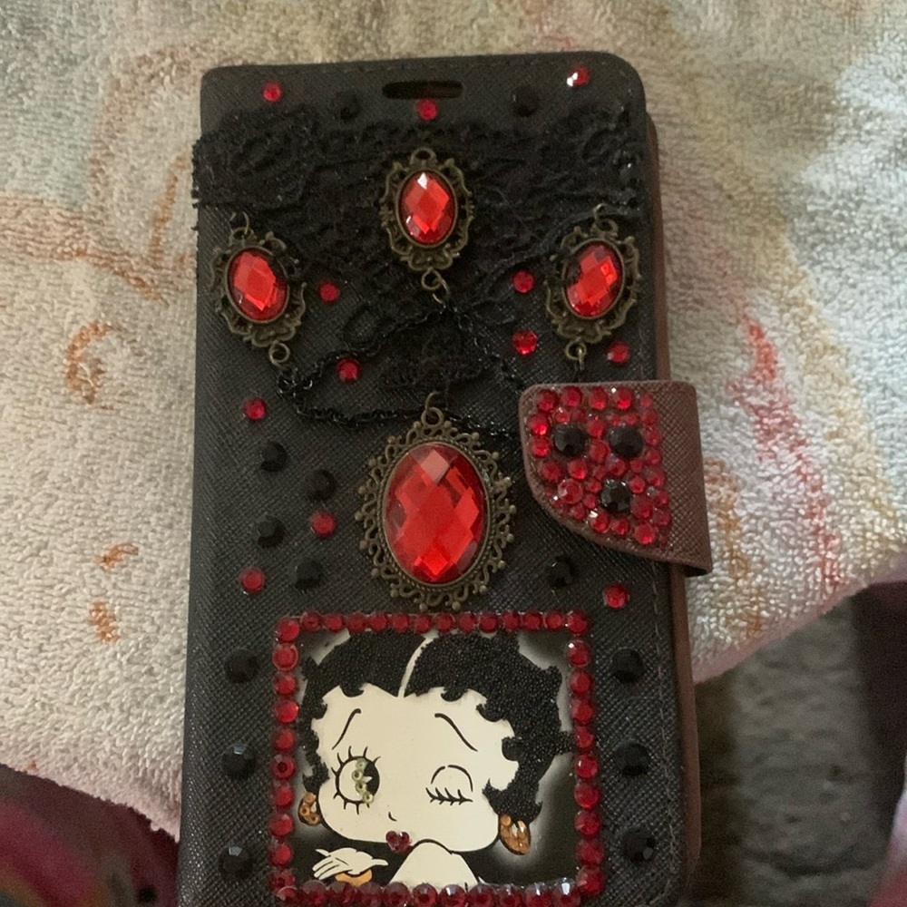 Phone case - Picture 3 of 4